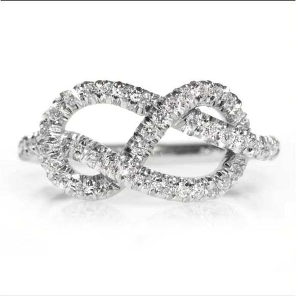 New INFINITY KNOT Silver plated Cubic Zirconia Ring - Picture 2 of 8